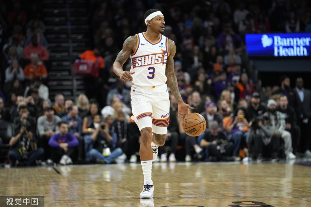 受纽卡斯尔 受纽卡斯尔